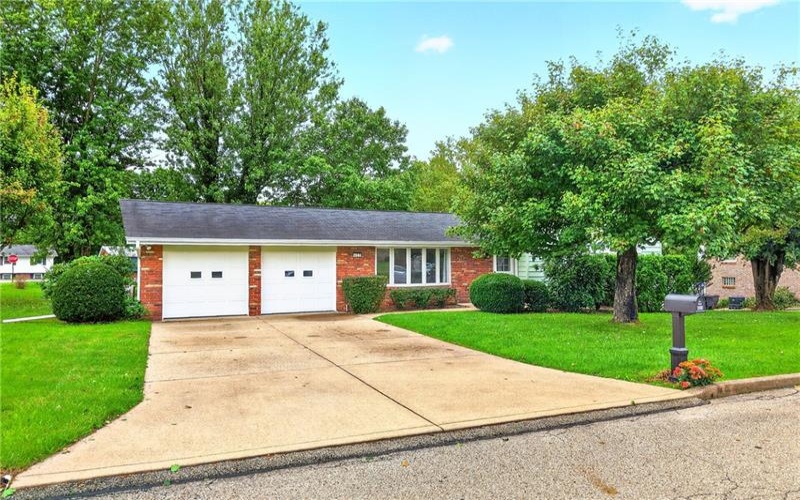 422 Sheffield Dr, Greensburg, 15601, 3 Bedroom Bedrooms, ,1.2 BathroomBathrooms,Residential,For Sale,Sheffield Dr,1775433