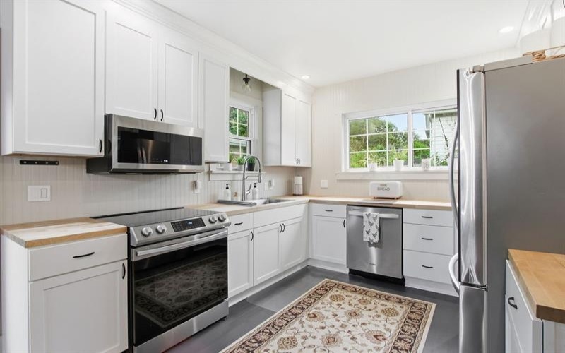 403 3rd Ave, Sutersville, 15083, 3 Bedroom Bedrooms, 7 Room Rooms,1.1 BathroomBathrooms,Residential,For Sale,3rd Ave,1775541