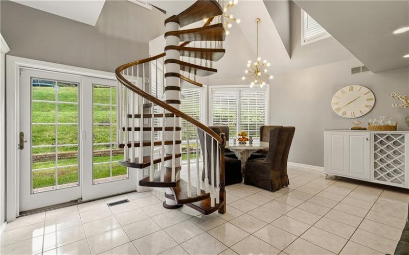 117 Yorktown Rd, McMurray, 15317, 4 Bedroom Bedrooms, 13 Room Rooms,3.1 BathroomBathrooms,Residential,For Sale,Yorktown Rd,1775910