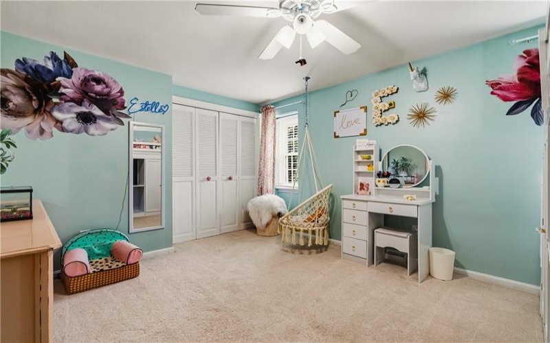 117 Yorktown Rd, McMurray, 15317, 4 Bedroom Bedrooms, 13 Room Rooms,3.1 BathroomBathrooms,Residential,For Sale,Yorktown Rd,1775910