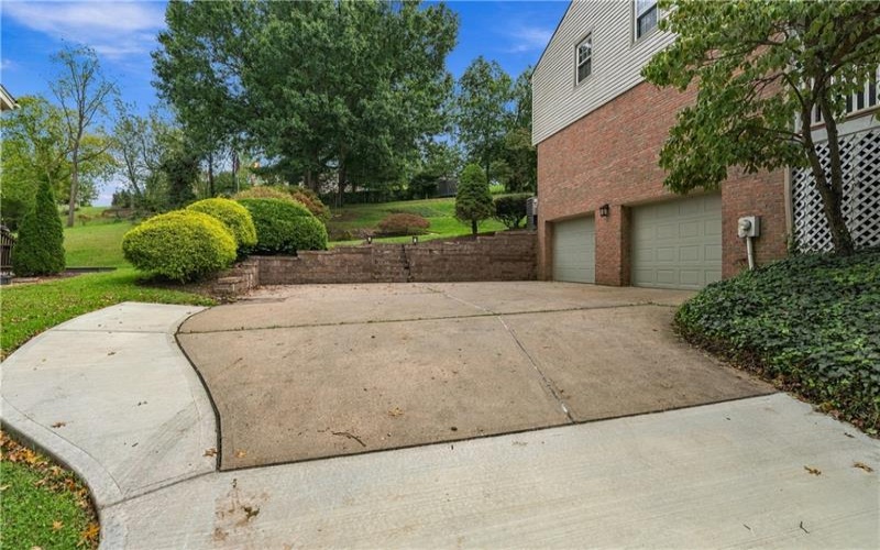 117 Yorktown Rd, McMurray, 15317, 4 Bedroom Bedrooms, 13 Room Rooms,3.1 BathroomBathrooms,Residential,For Sale,Yorktown Rd,1775910