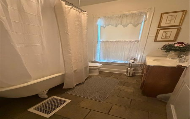 730 Chess St, Monongahela, 15063, 4 Bedroom Bedrooms, 6 Room Rooms,2 BathroomBathrooms,Residential,For Sale,Chess St,1775947