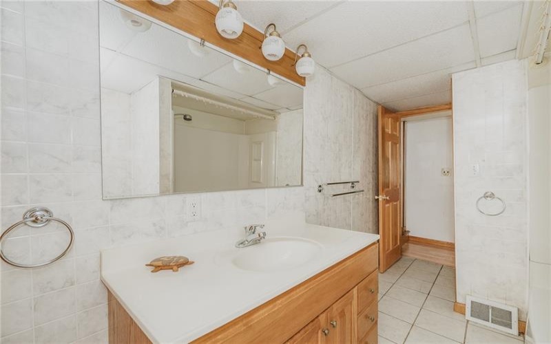 3243 Benshoff Hill Rd, Johnstown, 15909, 3 Bedroom Bedrooms, 8 Room Rooms,2 BathroomBathrooms,Residential,For Sale,Benshoff Hill Rd,1775969