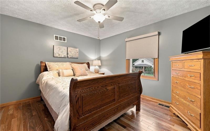 55 Olive St, Burgettstown, 15021, 3 Bedroom Bedrooms, ,2 BathroomBathrooms,Residential,For Sale,Olive St,1776073