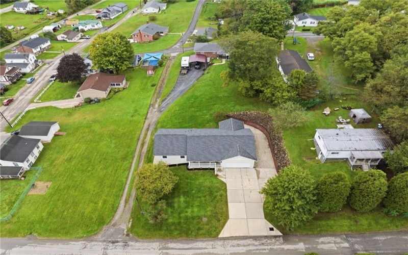 55 Olive St, Burgettstown, 15021, 3 Bedroom Bedrooms, ,2 BathroomBathrooms,Residential,For Sale,Olive St,1776073