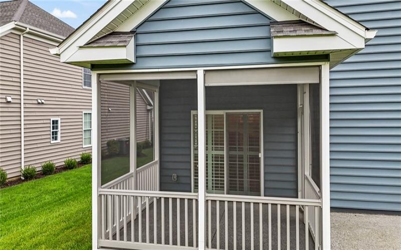 207 Liberty Blvd, Canonsburg, 15317, 2 Bedroom Bedrooms, 8 Room Rooms,2 BathroomBathrooms,Residential,For Sale,Liberty Blvd,1776087