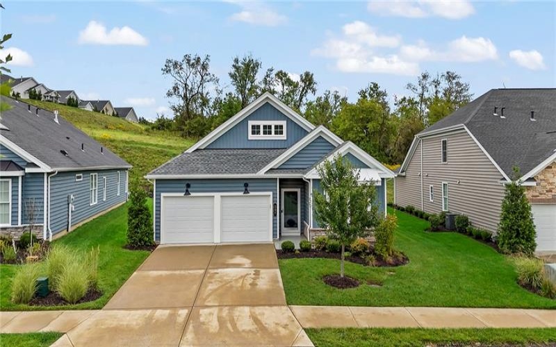 207 Liberty Blvd, Canonsburg, 15317, 2 Bedroom Bedrooms, 8 Room Rooms,2 BathroomBathrooms,Residential,For Sale,Liberty Blvd,1776087