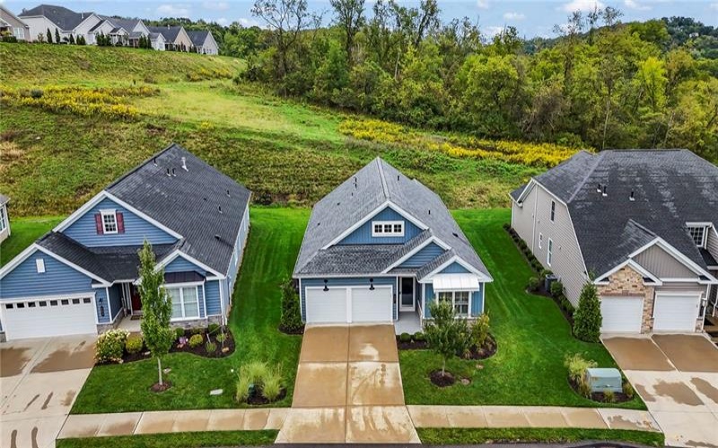 207 Liberty Blvd, Canonsburg, 15317, 2 Bedroom Bedrooms, 8 Room Rooms,2 BathroomBathrooms,Residential,For Sale,Liberty Blvd,1776087