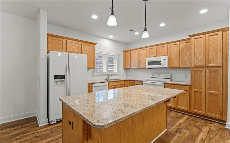207 Liberty Blvd, Canonsburg, 15317, 2 Bedroom Bedrooms, 8 Room Rooms,2 BathroomBathrooms,Residential,For Sale,Liberty Blvd,1776087