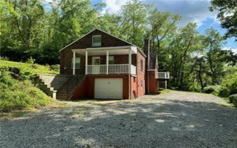 546 State Route 380, Murrysville, 15668, 4 Bedroom Bedrooms, ,1.1 BathroomBathrooms,Lease,For Rent,State Route 380,1776088