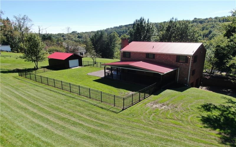 16 Linn Farm Rd, Canonsburg, 15317, 4 Bedroom Bedrooms, 11 Room Rooms,2.2 BathroomBathrooms,Residential,For Sale,Linn Farm Rd,1776102