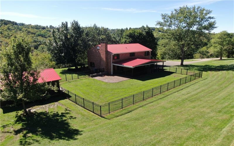 16 Linn Farm Rd, Canonsburg, 15317, 4 Bedroom Bedrooms, 11 Room Rooms,2.2 BathroomBathrooms,Residential,For Sale,Linn Farm Rd,1776102