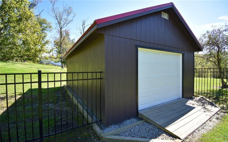 16 Linn Farm Rd, Canonsburg, 15317, 4 Bedroom Bedrooms, 11 Room Rooms,2.2 BathroomBathrooms,Residential,For Sale,Linn Farm Rd,1776102