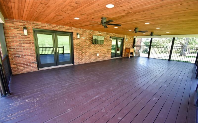 16 Linn Farm Rd, Canonsburg, 15317, 4 Bedroom Bedrooms, 11 Room Rooms,2.2 BathroomBathrooms,Residential,For Sale,Linn Farm Rd,1776102