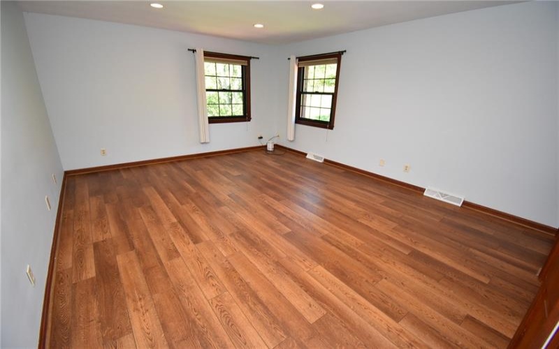16 Linn Farm Rd, Canonsburg, 15317, 4 Bedroom Bedrooms, 11 Room Rooms,2.2 BathroomBathrooms,Residential,For Sale,Linn Farm Rd,1776102