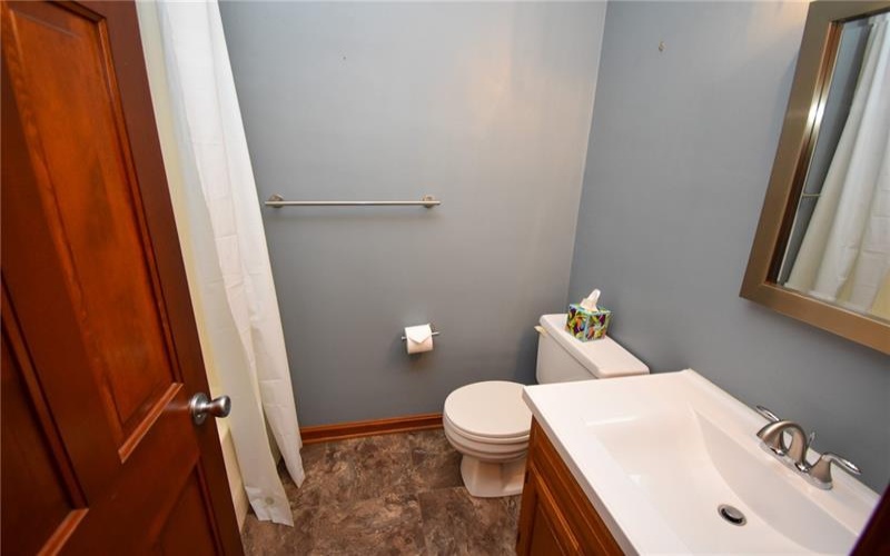 16 Linn Farm Rd, Canonsburg, 15317, 4 Bedroom Bedrooms, 11 Room Rooms,2.2 BathroomBathrooms,Residential,For Sale,Linn Farm Rd,1776102