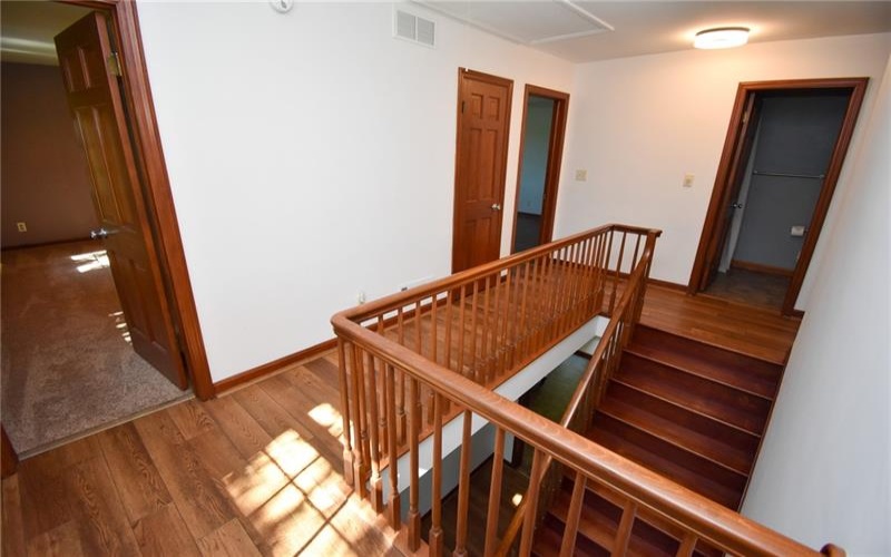 16 Linn Farm Rd, Canonsburg, 15317, 4 Bedroom Bedrooms, 11 Room Rooms,2.2 BathroomBathrooms,Residential,For Sale,Linn Farm Rd,1776102