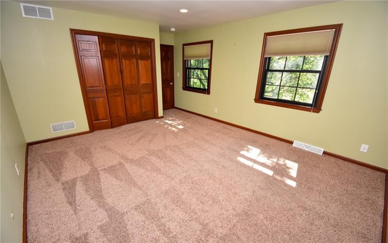 16 Linn Farm Rd, Canonsburg, 15317, 4 Bedroom Bedrooms, 11 Room Rooms,2.2 BathroomBathrooms,Residential,For Sale,Linn Farm Rd,1776102