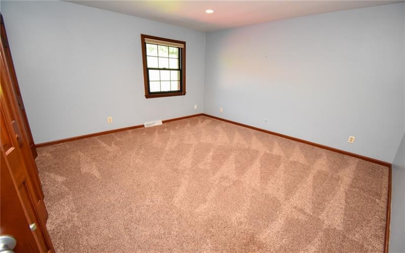 16 Linn Farm Rd, Canonsburg, 15317, 4 Bedroom Bedrooms, 11 Room Rooms,2.2 BathroomBathrooms,Residential,For Sale,Linn Farm Rd,1776102