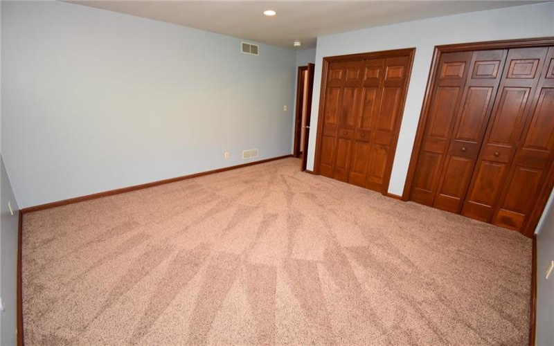 16 Linn Farm Rd, Canonsburg, 15317, 4 Bedroom Bedrooms, 11 Room Rooms,2.2 BathroomBathrooms,Residential,For Sale,Linn Farm Rd,1776102