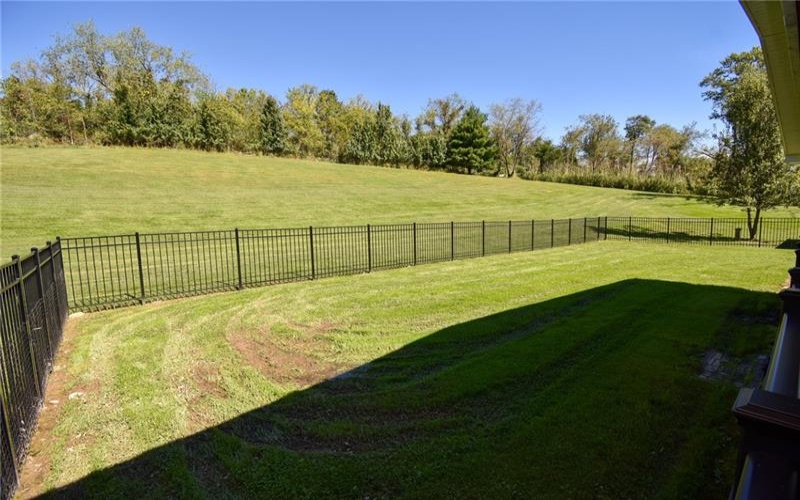 16 Linn Farm Rd, Canonsburg, 15317, 4 Bedroom Bedrooms, 11 Room Rooms,2.2 BathroomBathrooms,Residential,For Sale,Linn Farm Rd,1776102