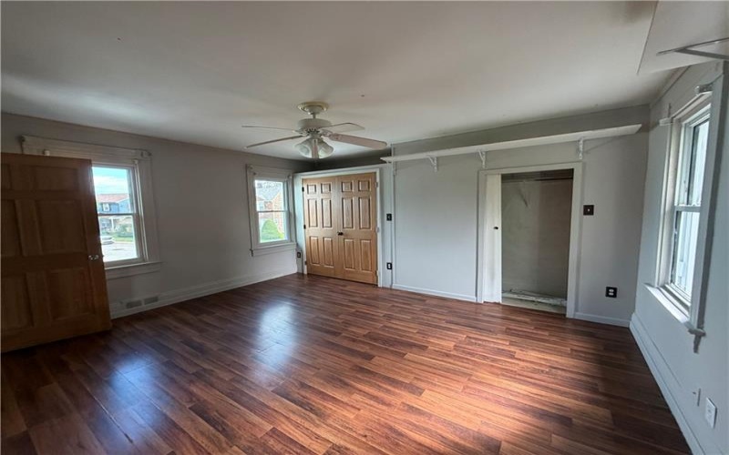 613 1st Street, Charleroi, 15022, 3 Bedroom Bedrooms, 6 Room Rooms,2 BathroomBathrooms,Residential,For Sale,1st Street,1776105