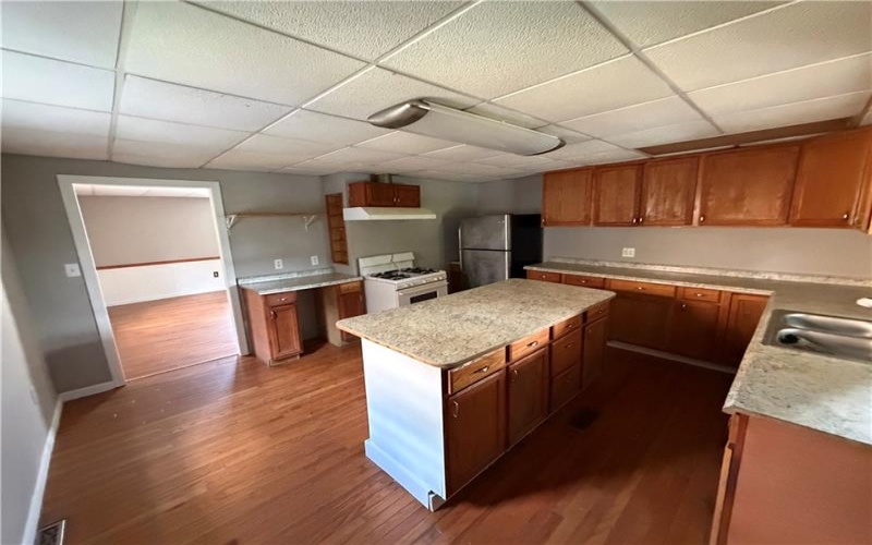 613 1st Street, Charleroi, 15022, 3 Bedroom Bedrooms, 6 Room Rooms,2 BathroomBathrooms,Residential,For Sale,1st Street,1776105