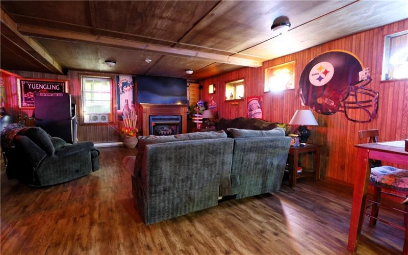 451 4th Street, 15370, 15370, 4 Bedroom Bedrooms, ,3.1 BathroomBathrooms,Residential,For Sale,4th Street,1776144