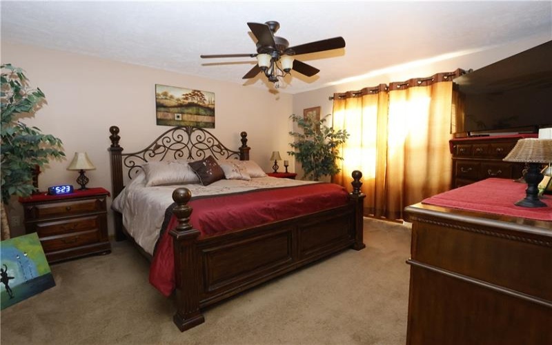 451 4th Street, 15370, 15370, 4 Bedroom Bedrooms, ,3.1 BathroomBathrooms,Residential,For Sale,4th Street,1776144