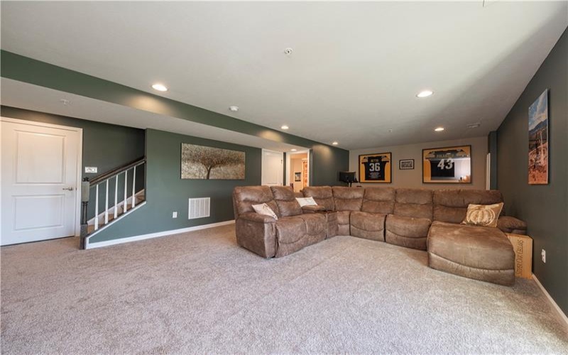 1407 Deer Creek Crossing Dr, Canonsburg, 15317, 3 Bedroom Bedrooms, 9 Room Rooms,3.1 BathroomBathrooms,Residential,For Sale,Deer Creek Crossing Dr,1776162