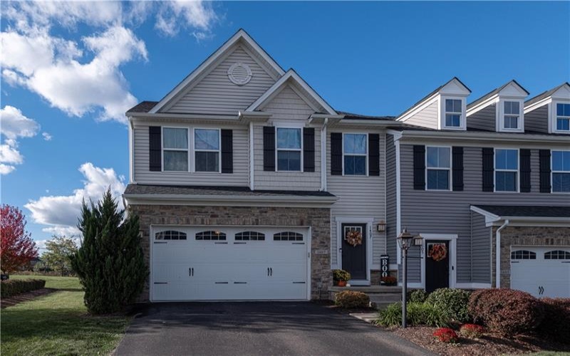 1407 Deer Creek Crossing Dr, Canonsburg, 15317, 3 Bedroom Bedrooms, 9 Room Rooms,3.1 BathroomBathrooms,Residential,For Sale,Deer Creek Crossing Dr,1776162