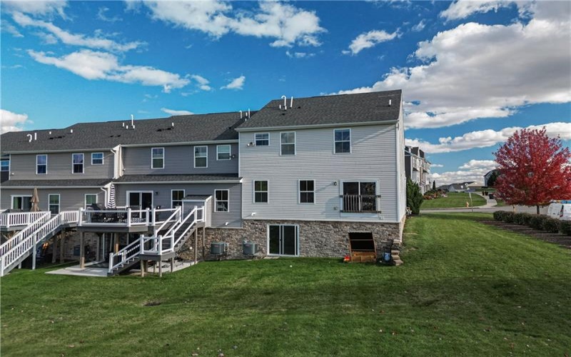 1407 Deer Creek Crossing Dr, Canonsburg, 15317, 3 Bedroom Bedrooms, 9 Room Rooms,3.1 BathroomBathrooms,Residential,For Sale,Deer Creek Crossing Dr,1776162