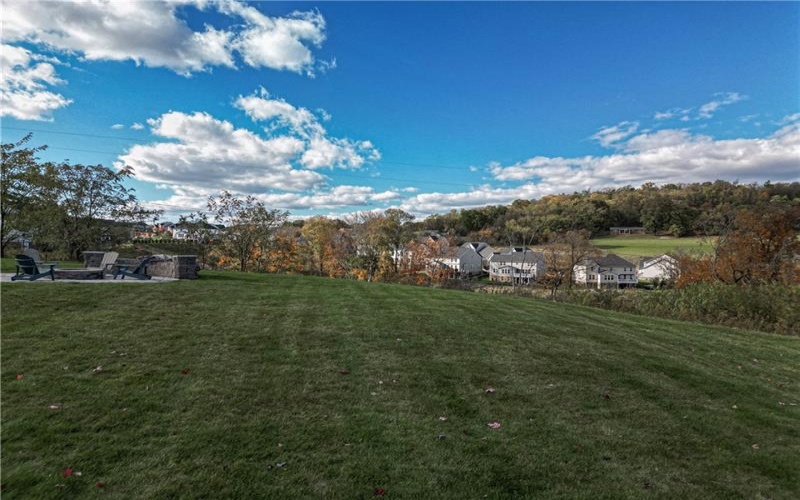 1407 Deer Creek Crossing Dr, Canonsburg, 15317, 3 Bedroom Bedrooms, 9 Room Rooms,3.1 BathroomBathrooms,Residential,For Sale,Deer Creek Crossing Dr,1776162