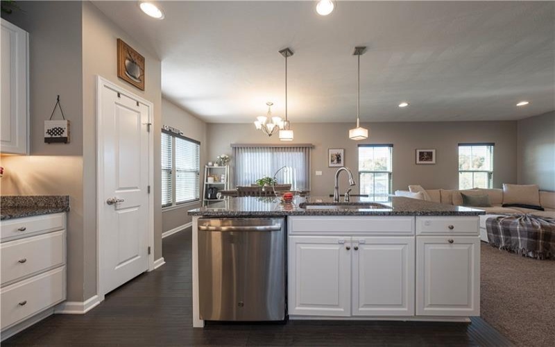 1407 Deer Creek Crossing Dr, Canonsburg, 15317, 3 Bedroom Bedrooms, 9 Room Rooms,3.1 BathroomBathrooms,Residential,For Sale,Deer Creek Crossing Dr,1776162