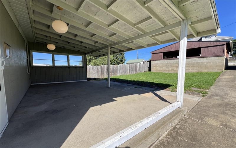131 Askren St, Uniontown, 15401, 2 Bedroom Bedrooms, ,1 BathroomBathrooms,Residential,For Sale,Askren St,1776186
