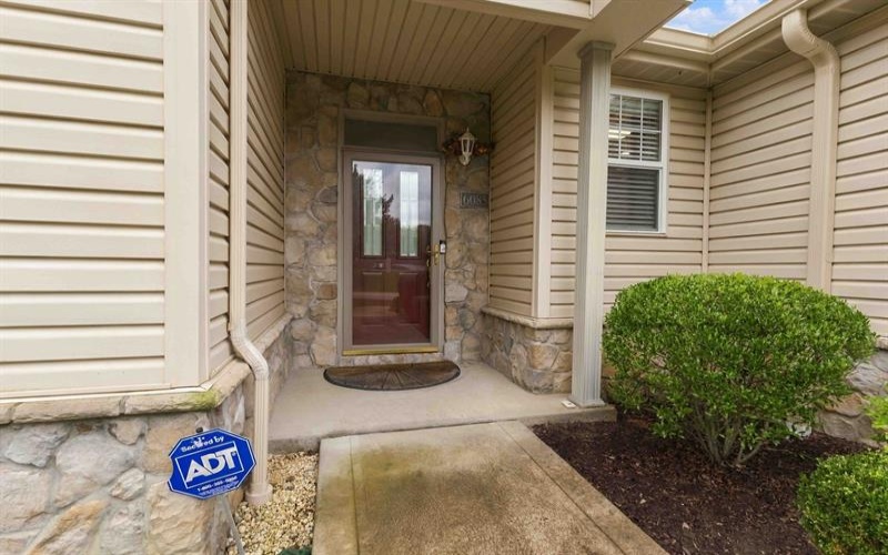 6085 Triple Crown CIRCLE, Greensburg, 15601, 2 Bedroom Bedrooms, ,3 BathroomBathrooms,Residential,For Sale,Triple Crown,1776192