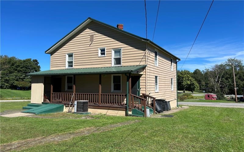 130 PATTON ST, CONNELLSVILLE, 15425, 3 Bedroom Bedrooms, 7 Room Rooms,2 BathroomBathrooms,Residential,For Sale,PATTON ST,1776220