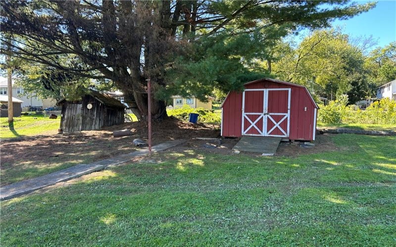 130 PATTON ST, CONNELLSVILLE, 15425, 3 Bedroom Bedrooms, 7 Room Rooms,2 BathroomBathrooms,Residential,For Sale,PATTON ST,1776220