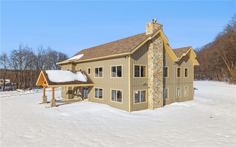 223 Deer Fern Drive, Somerset, 15501, 4 Bedroom Bedrooms, 9 Room Rooms,3.1 BathroomBathrooms,Residential,For Sale,Deer Fern Drive,1775843