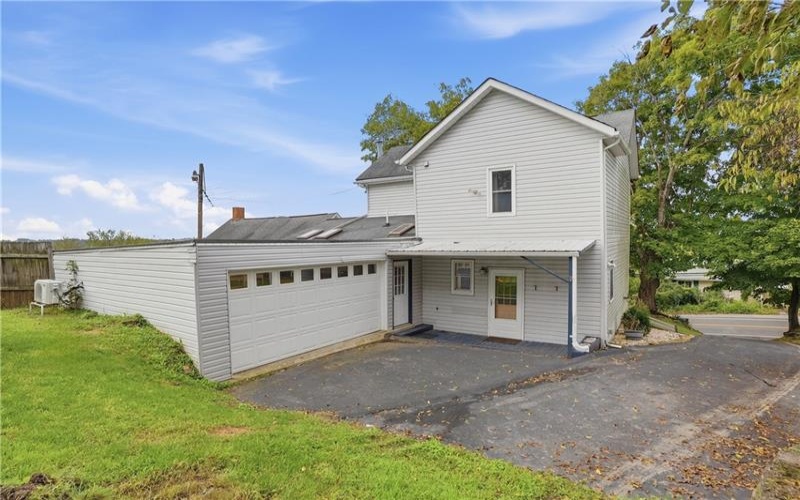 692 Amity Ridge Road, Amity, 15311, 4 Bedroom Bedrooms, ,2 BathroomBathrooms,Residential,For Sale,Amity Ridge Road,1776240