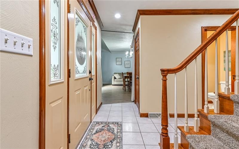 217 Meadow Spring Rd, Greensburg, 15601, 4 Bedroom Bedrooms, 11 Room Rooms,2.1 BathroomBathrooms,Residential,For Sale,Meadow Spring Rd,1776248