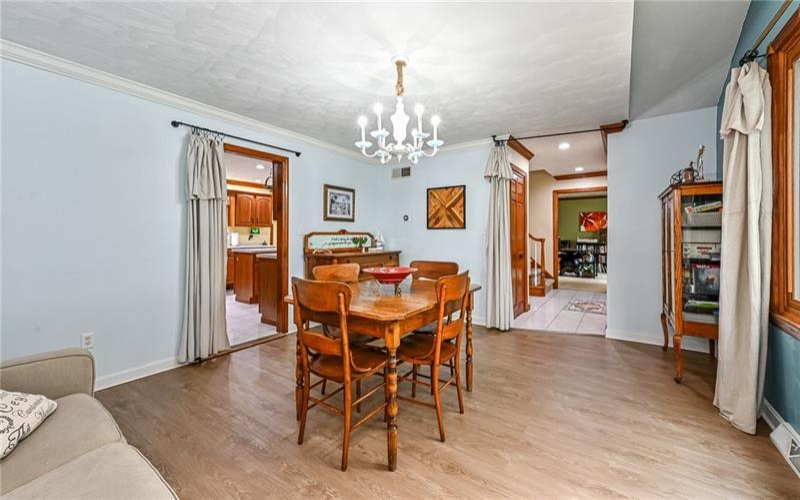 217 Meadow Spring Rd, Greensburg, 15601, 4 Bedroom Bedrooms, 11 Room Rooms,2.1 BathroomBathrooms,Residential,For Sale,Meadow Spring Rd,1776248