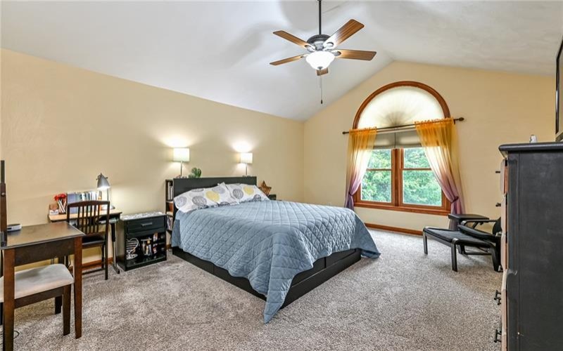 217 Meadow Spring Rd, Greensburg, 15601, 4 Bedroom Bedrooms, 11 Room Rooms,2.1 BathroomBathrooms,Residential,For Sale,Meadow Spring Rd,1776248