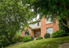 217 Meadow Spring Rd, Greensburg, 15601, 4 Bedroom Bedrooms, 11 Room Rooms,2.1 BathroomBathrooms,Residential,For Sale,Meadow Spring Rd,1776248