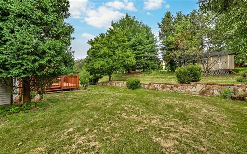 217 Meadow Spring Rd, Greensburg, 15601, 4 Bedroom Bedrooms, 11 Room Rooms,2.1 BathroomBathrooms,Residential,For Sale,Meadow Spring Rd,1776248