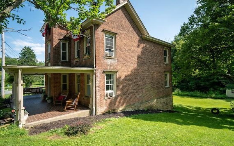 22 Anderson Drive, Washington, 15301, 3 Bedroom Bedrooms, 10 Room Rooms,2 BathroomBathrooms,Residential,For Sale,Anderson Drive,1766641