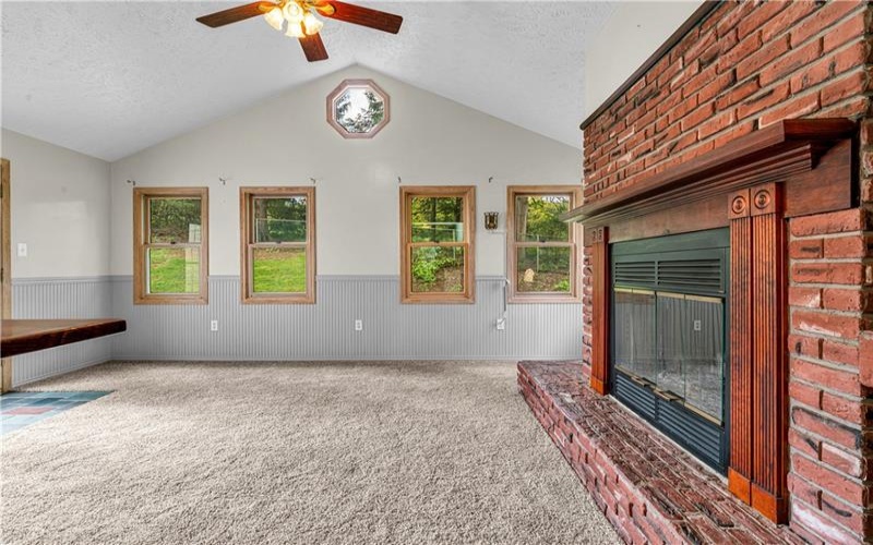 318 Center Church Road, Mcmurray, 15317, 4 Bedroom Bedrooms, 11 Room Rooms,2.1 BathroomBathrooms,Residential,For Sale,Center Church Road,1775538