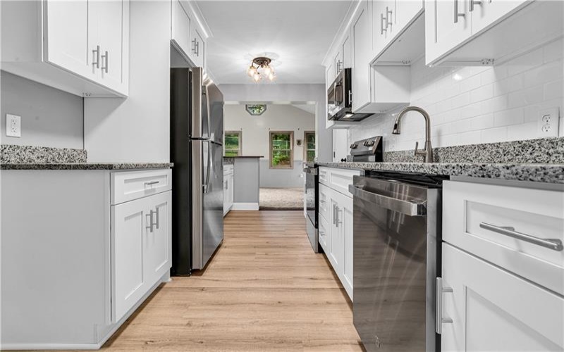 318 Center Church Road, Mcmurray, 15317, 4 Bedroom Bedrooms, 11 Room Rooms,2.1 BathroomBathrooms,Residential,For Sale,Center Church Road,1775538