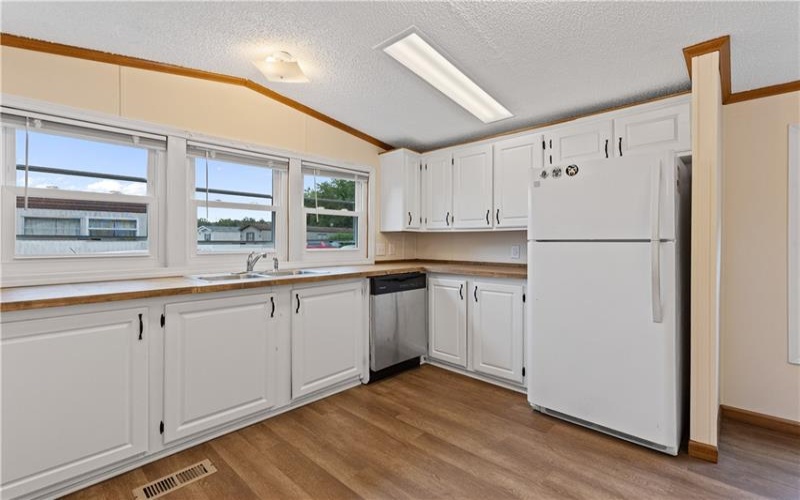 1138 Branch Rd, Mc Donald, 15057, 2 Bedroom Bedrooms, 7 Room Rooms,2 BathroomBathrooms,Residential,For Sale,Branch Rd,1775717
