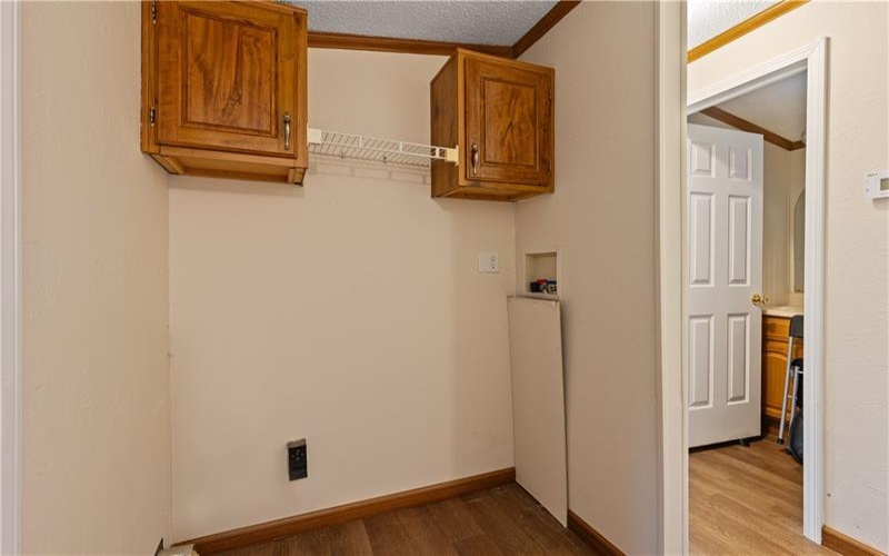1138 Branch Rd, Mc Donald, 15057, 2 Bedroom Bedrooms, 7 Room Rooms,2 BathroomBathrooms,Residential,For Sale,Branch Rd,1775717